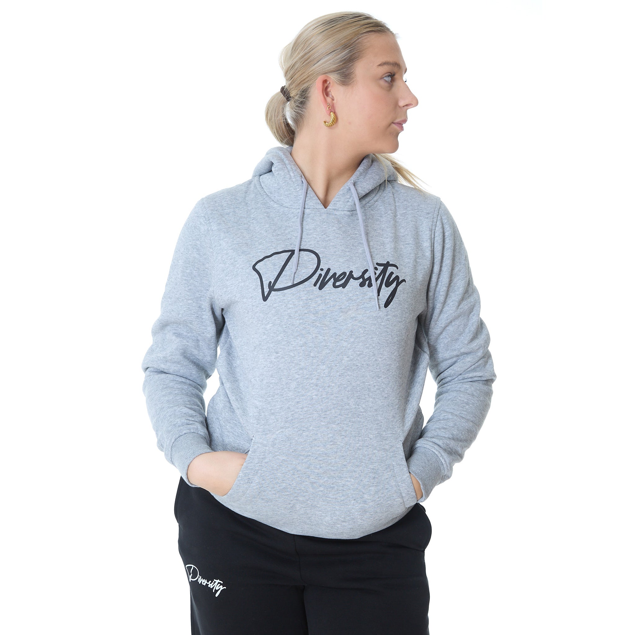 Diversity Signature Hoodie - Grå